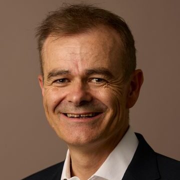 Headshot of Walter Mösenbacher