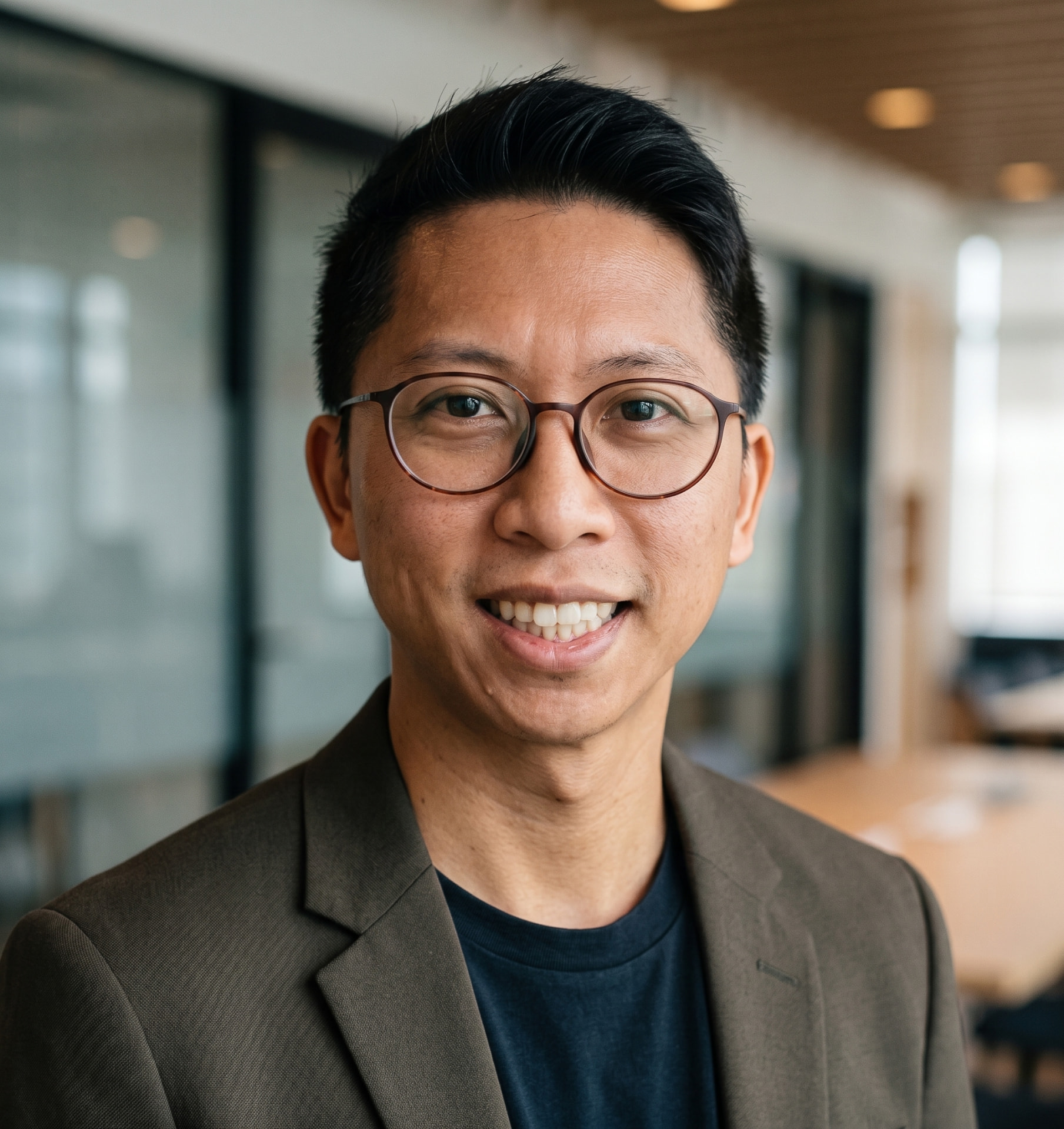 Headshot of Andrew Wong