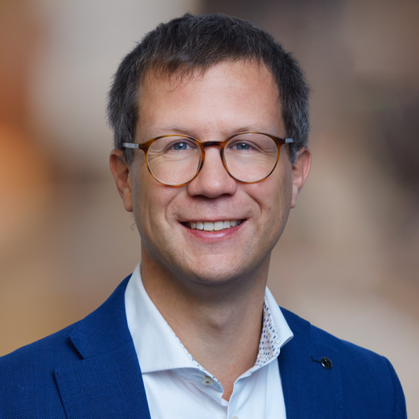 Headshot of Dr. Reto Luthiger