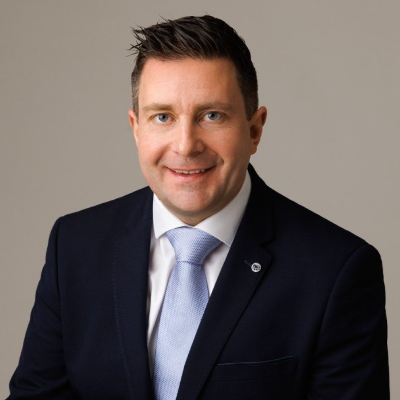 Headshot of Michael Carr