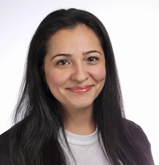 Headshot of Karen Ottoni
